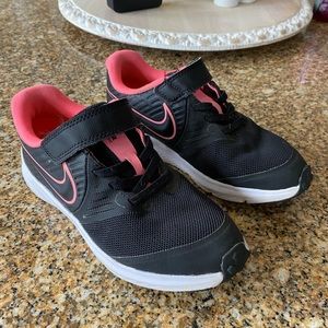 Girls size 12.5 NIKE sneakers